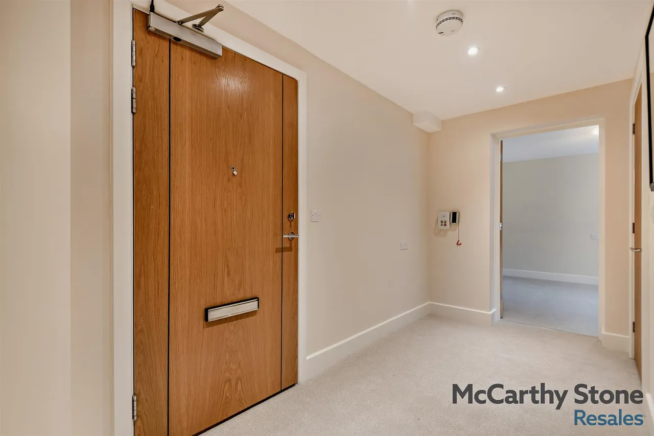 Fleet Road, Fleet, GU51, photo 23