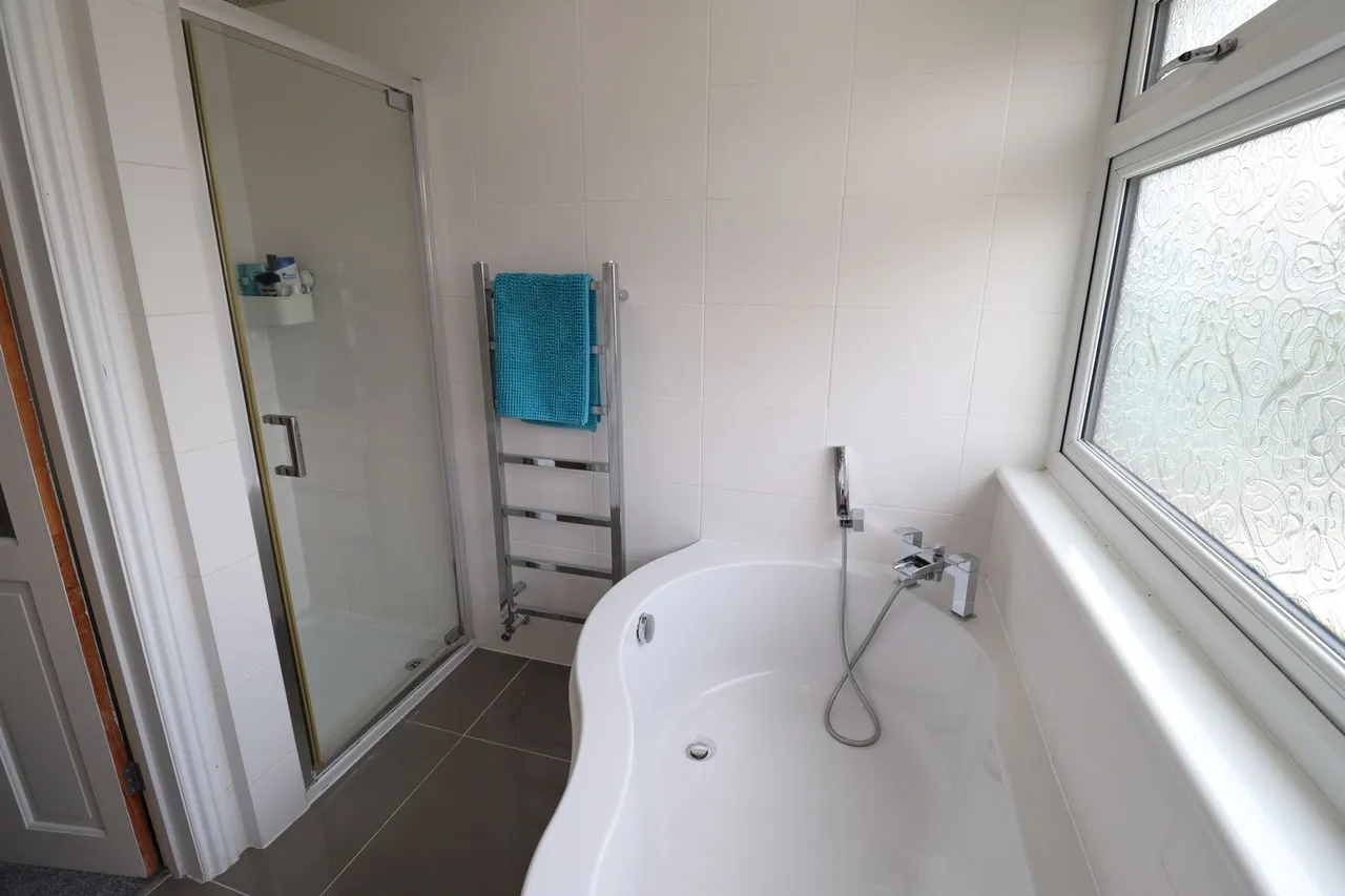 Arterial Road, Eastwood, Leigh-on-Sea, Essex, SS9 4DZ, photo 9