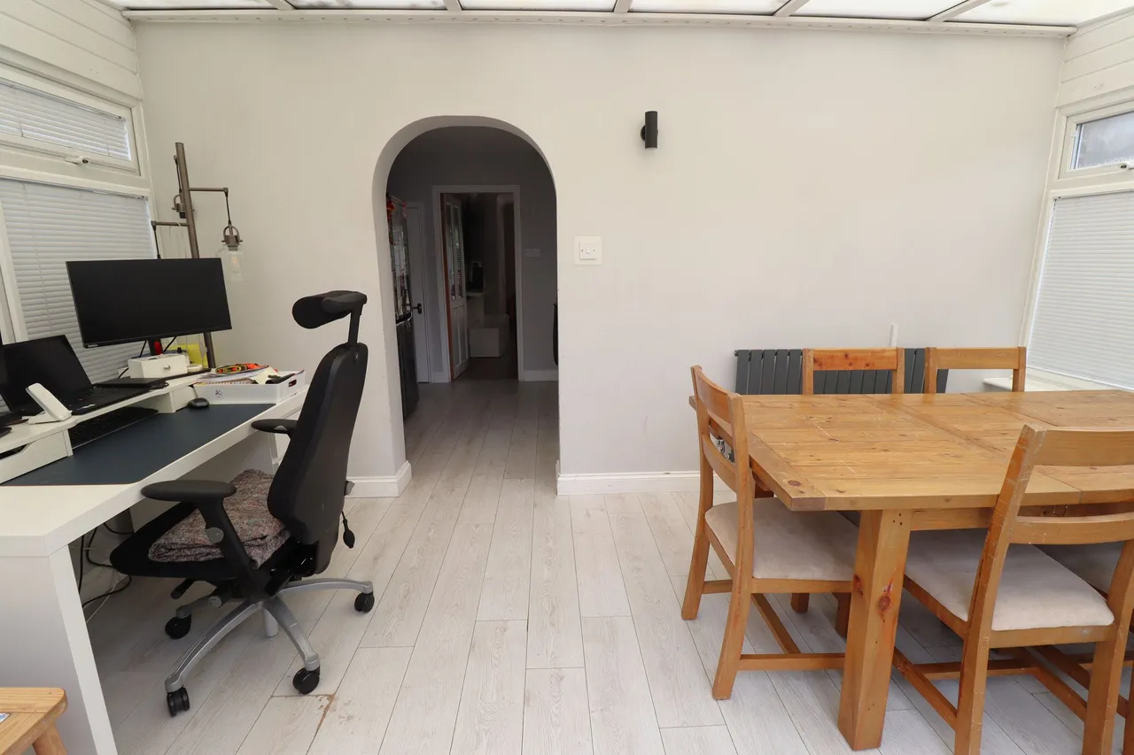 Arterial Road, Eastwood, Leigh-on-Sea, Essex, SS9 4DZ, photo 8
