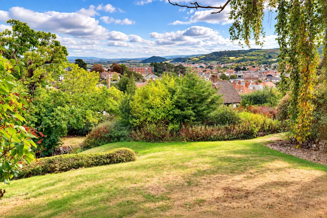 Vicarage Road, Minehead, TA24, photo 3