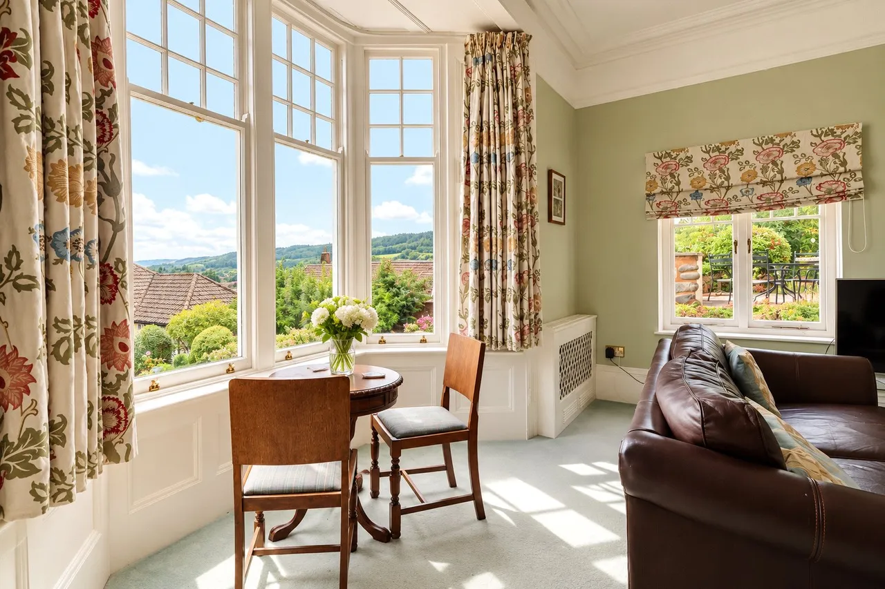 Vicarage Road, Minehead, TA24, photo 16
