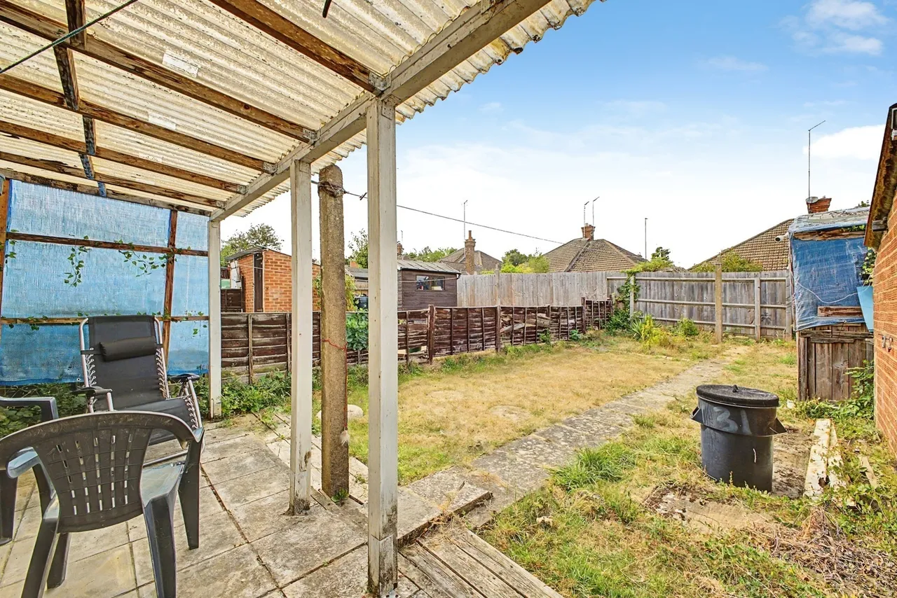 Cameron Drive, Northampton, NN5, photo 12