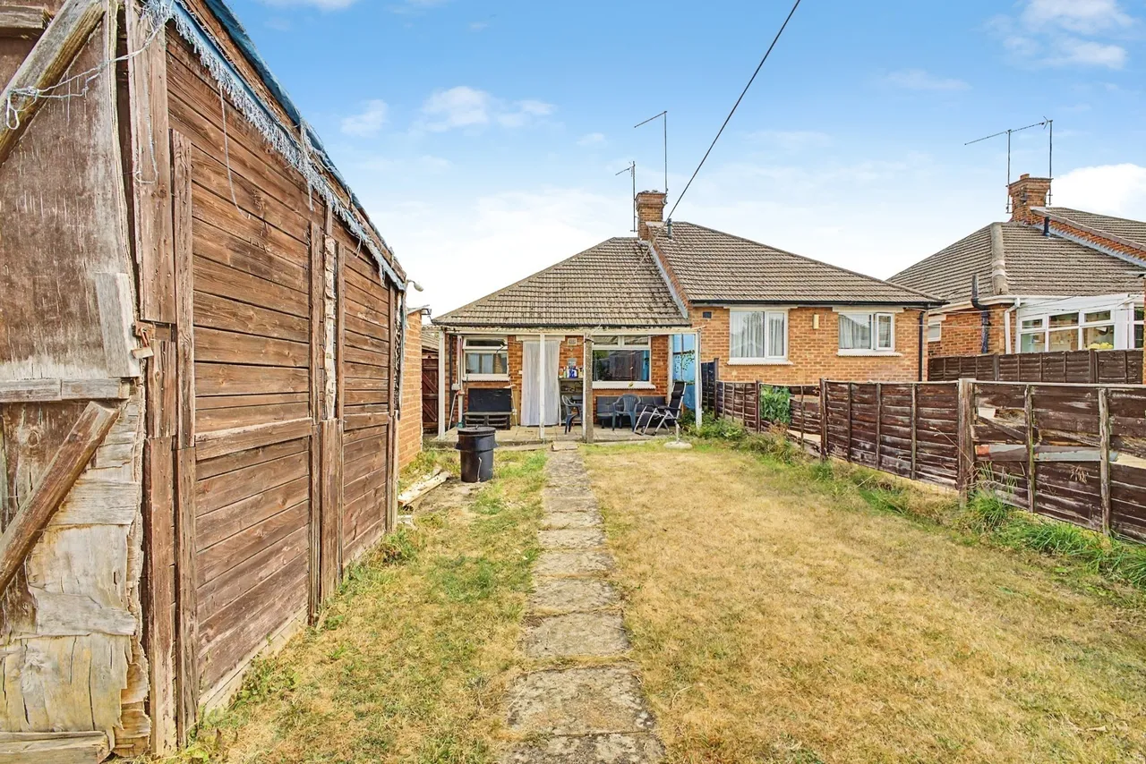 Cameron Drive, Northampton, NN5, photo 13