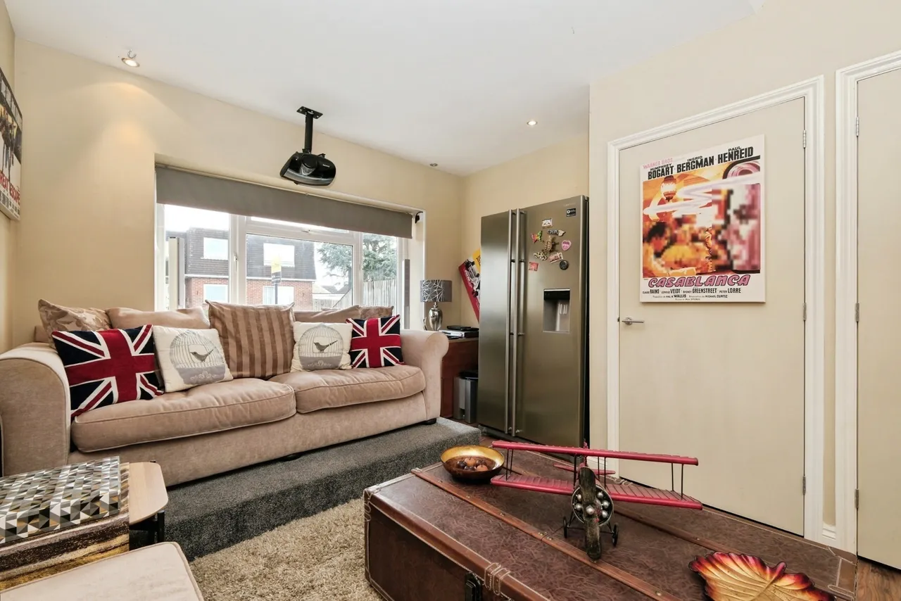 Marshall Road, Hayling Island, PO11, photo 4