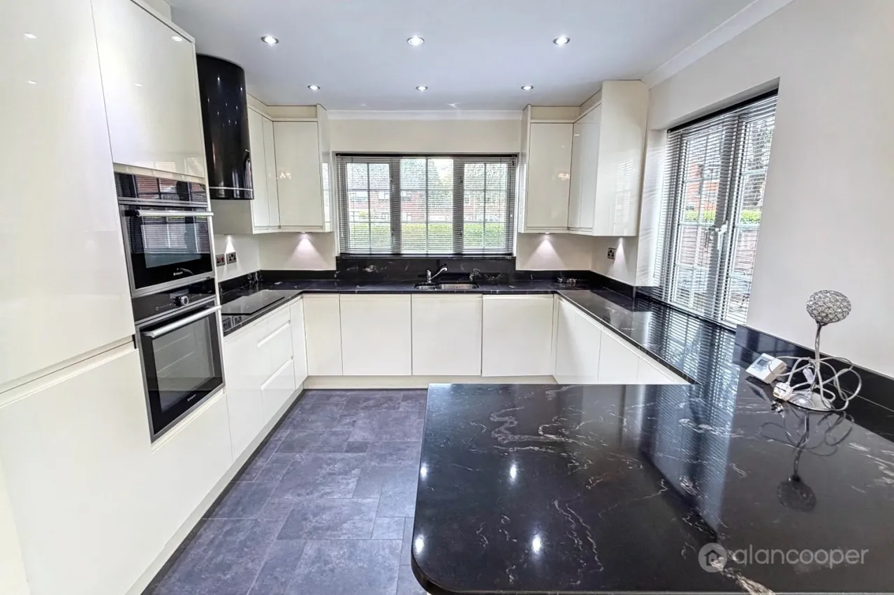 Church Lane, Weddington, CV10, photo 7