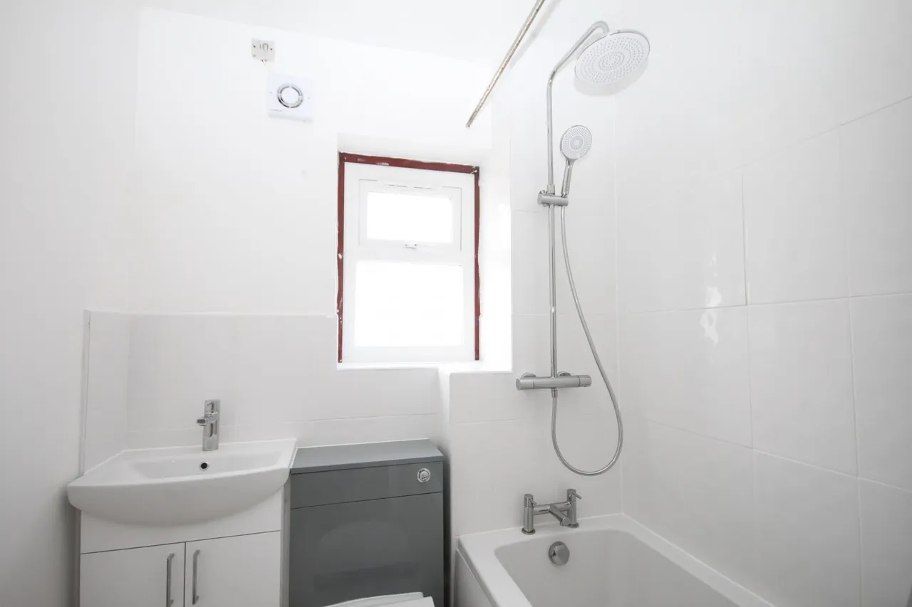 Dunstable Road, Luton, LU4, photo 9