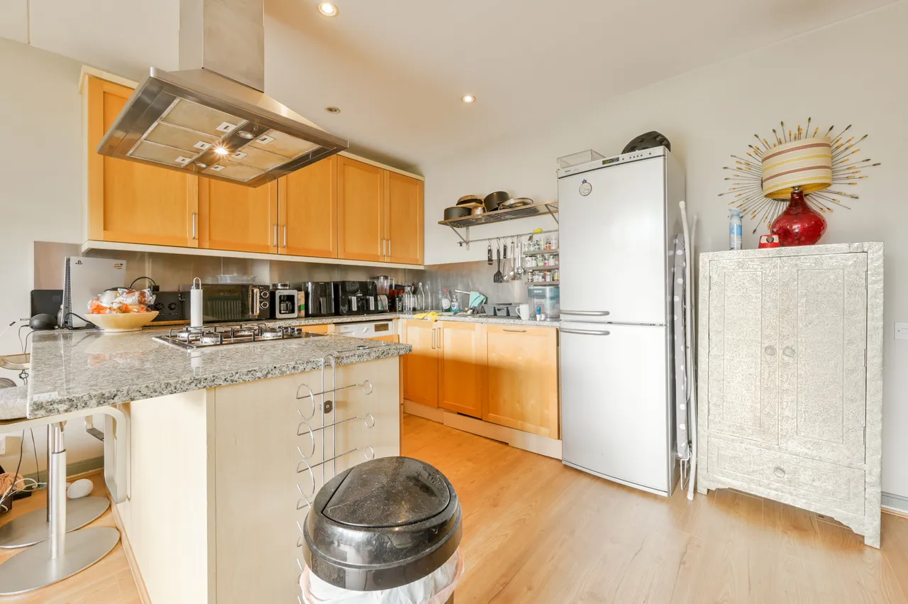 4 Regatta Point, Kew Bridge Road, Brentford, photo 10