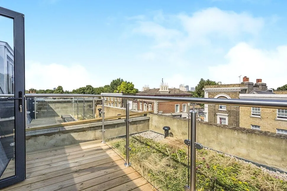 New Cross Road, London, SE14, photo 10