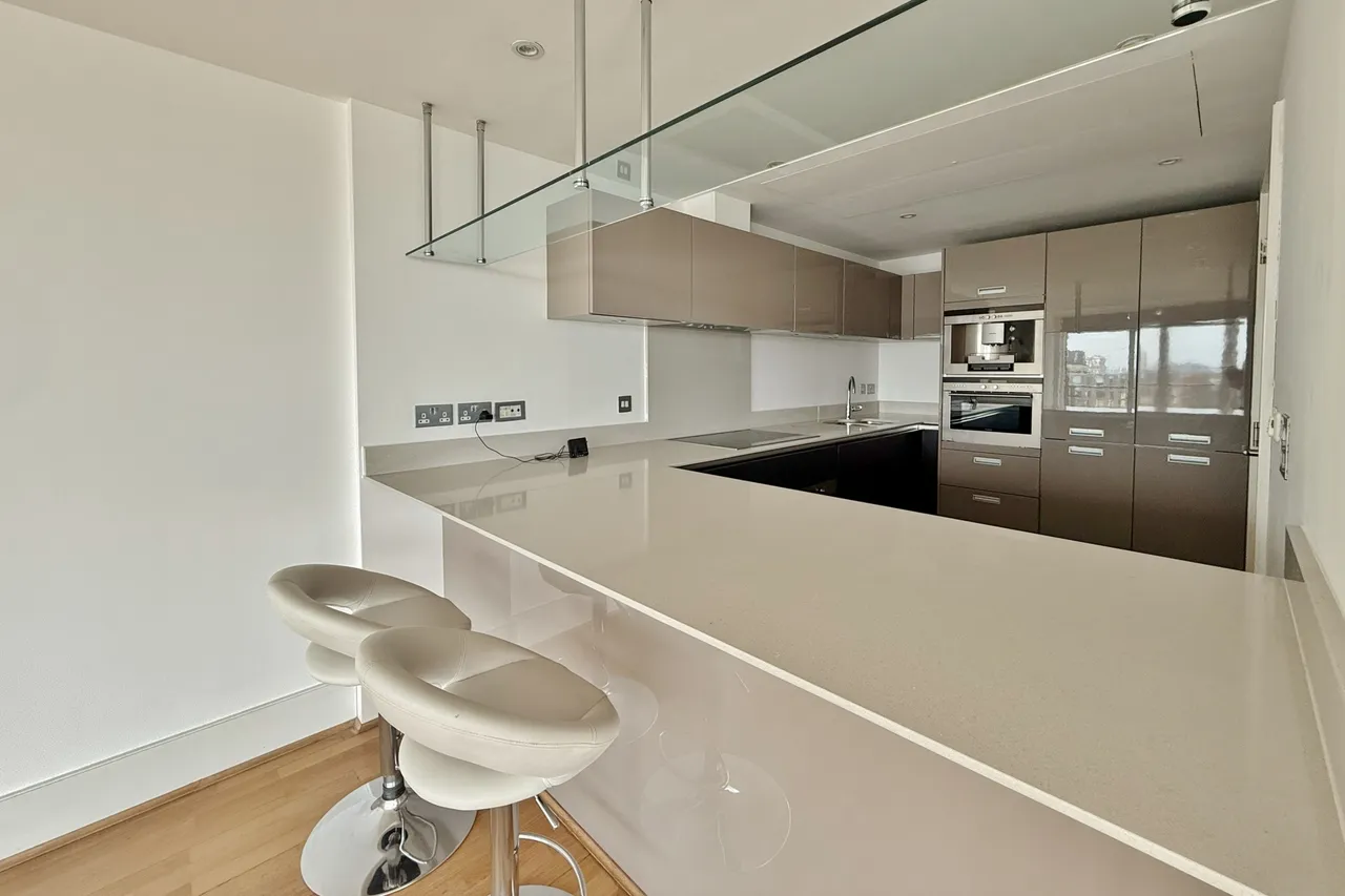 Juniper Drive, Battersea, SW18, photo 14
