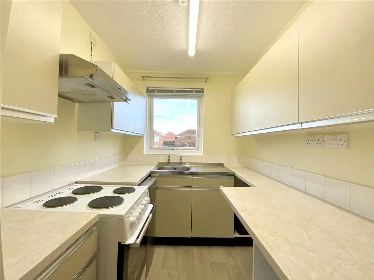 Blenheim Drive, Christchurch, Dorset, BH23, photo 3