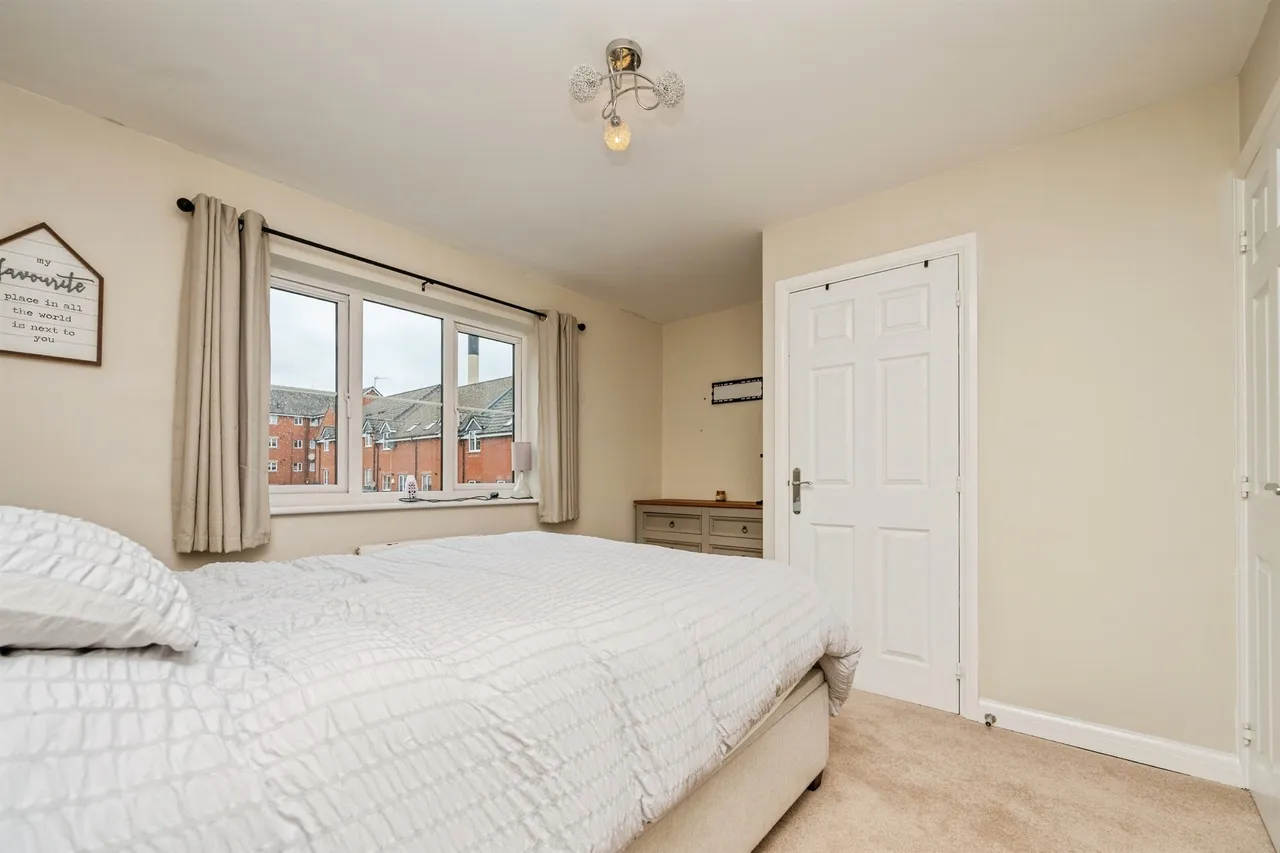 Quayle Court, Kidderminster, DY11, photo 10