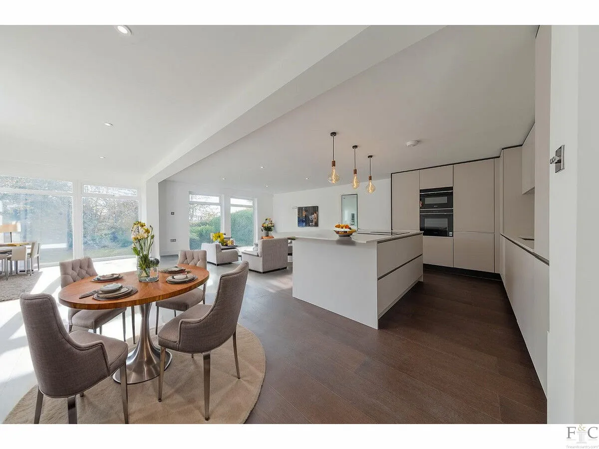 Leicester Road, LE7, photo 9