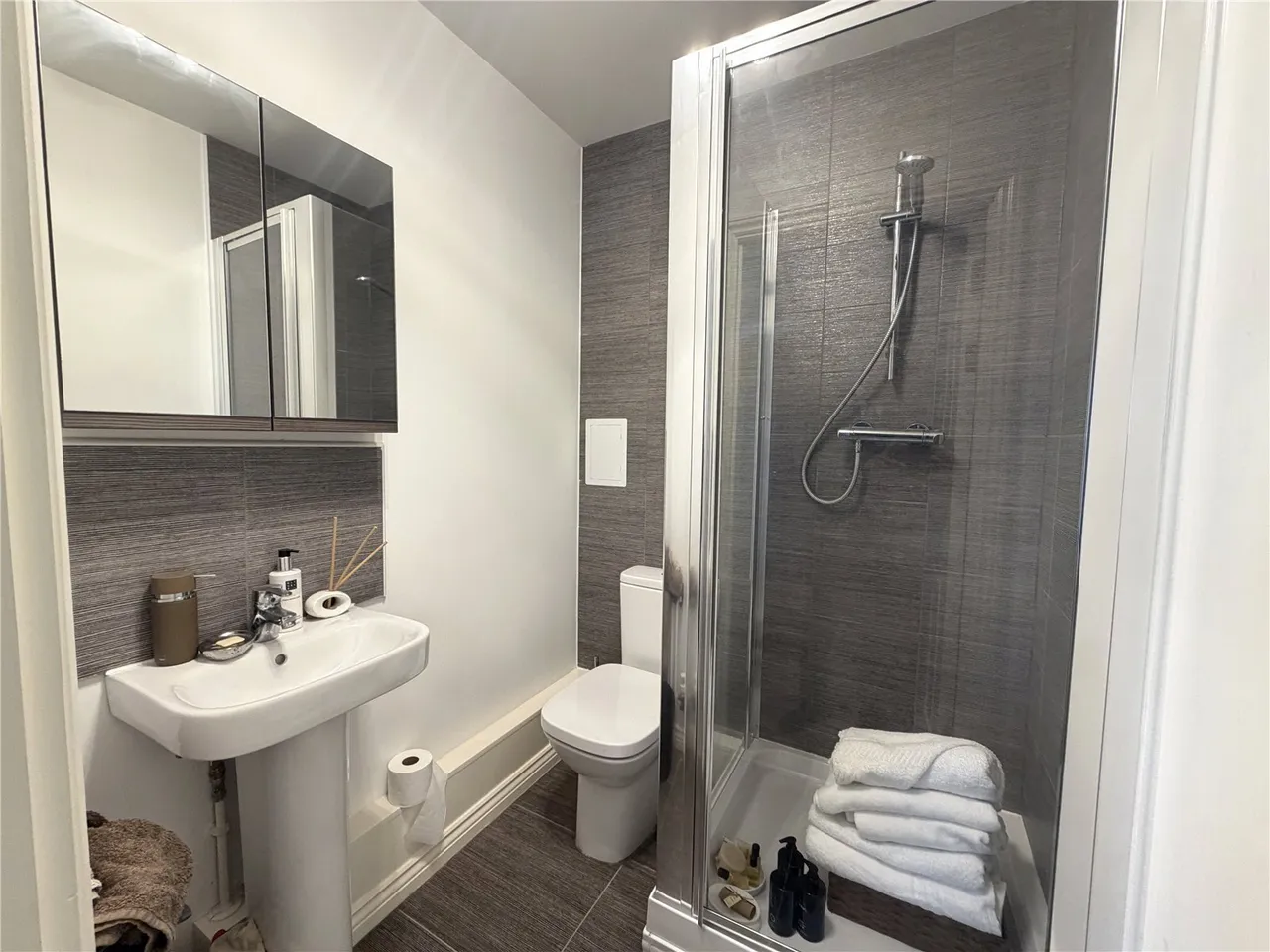 Trivia Close, Leighton Buzzard, Bedfordshire, LU7, photo 6