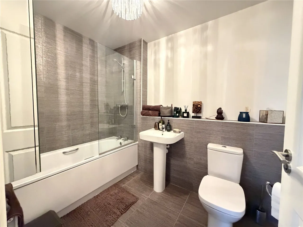 Trivia Close, Leighton Buzzard, Bedfordshire, LU7, photo 8