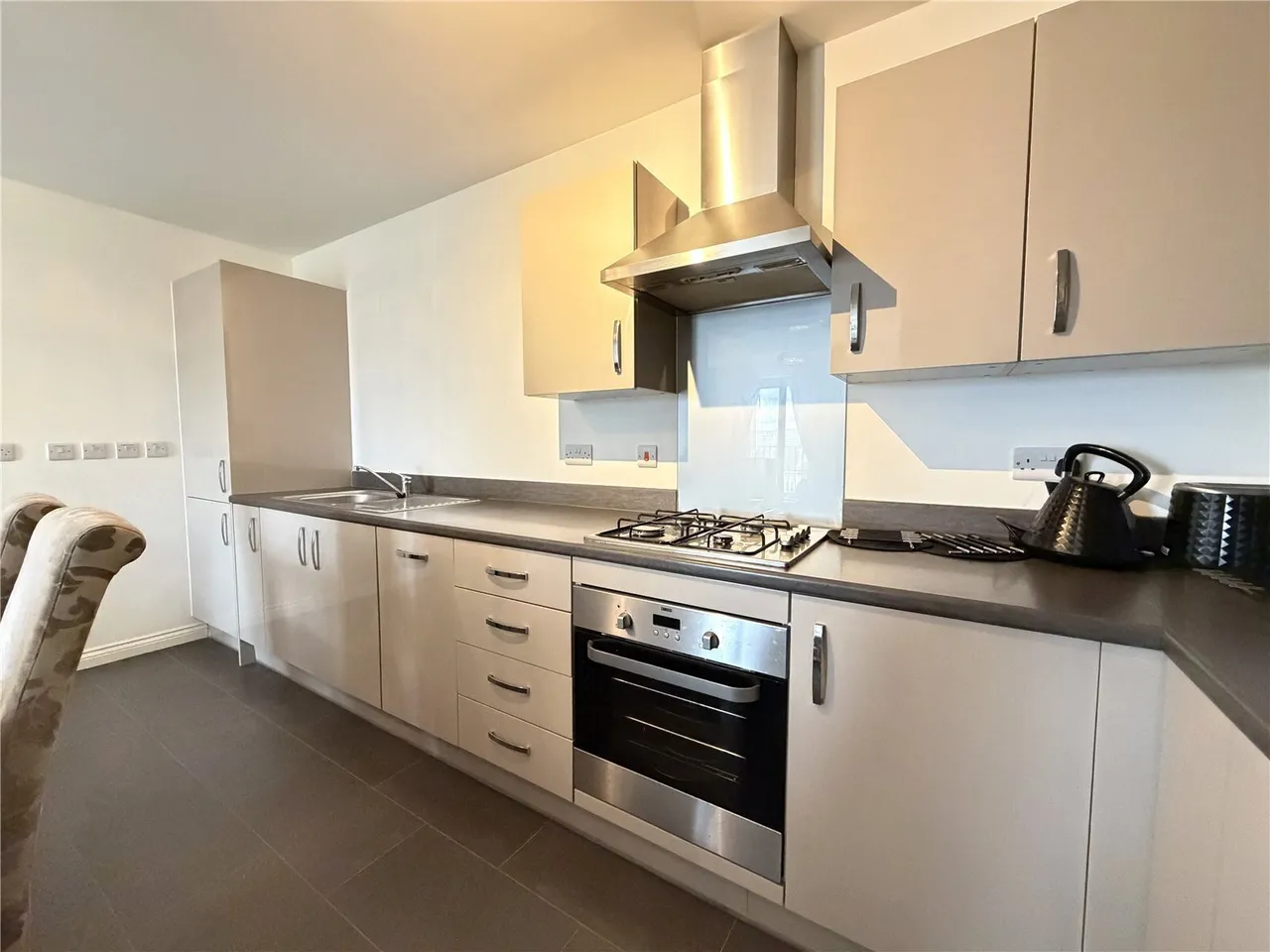 Trivia Close, Leighton Buzzard, Bedfordshire, LU7, photo 2