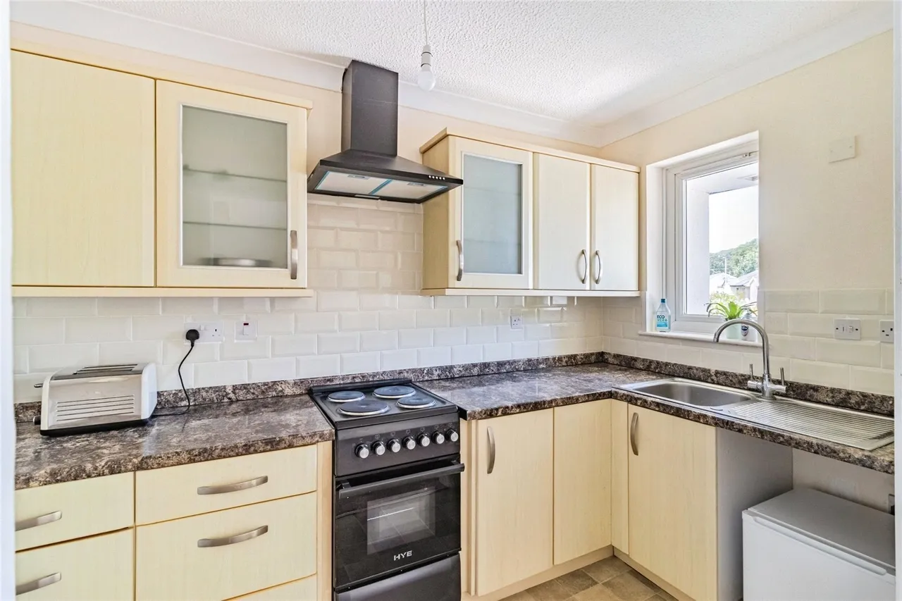 Whiteley Avenue, Totnes, TQ9, photo 6