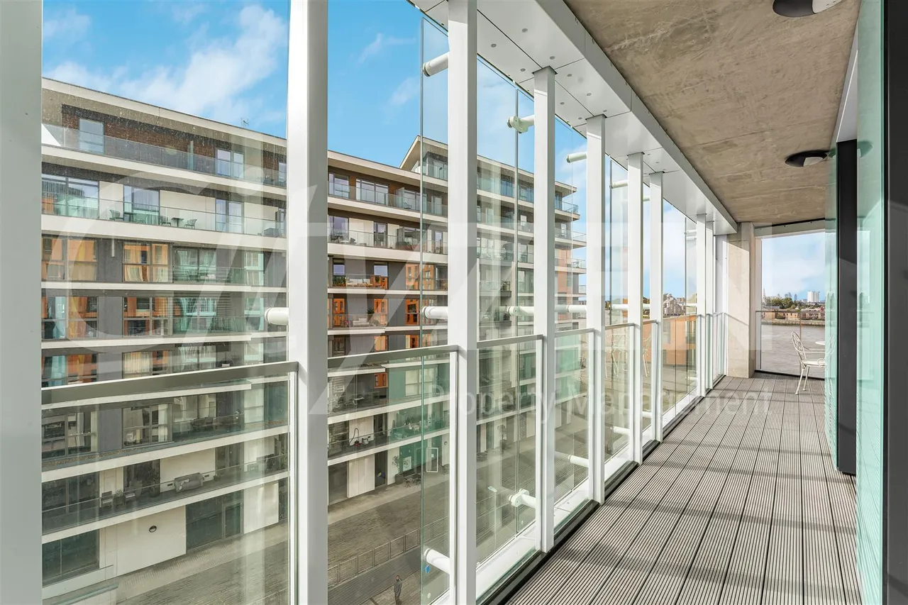 Cable Walk, London, SE10, photo 17