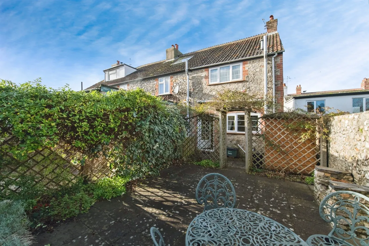 Musbury Road, Axminster, photo 2