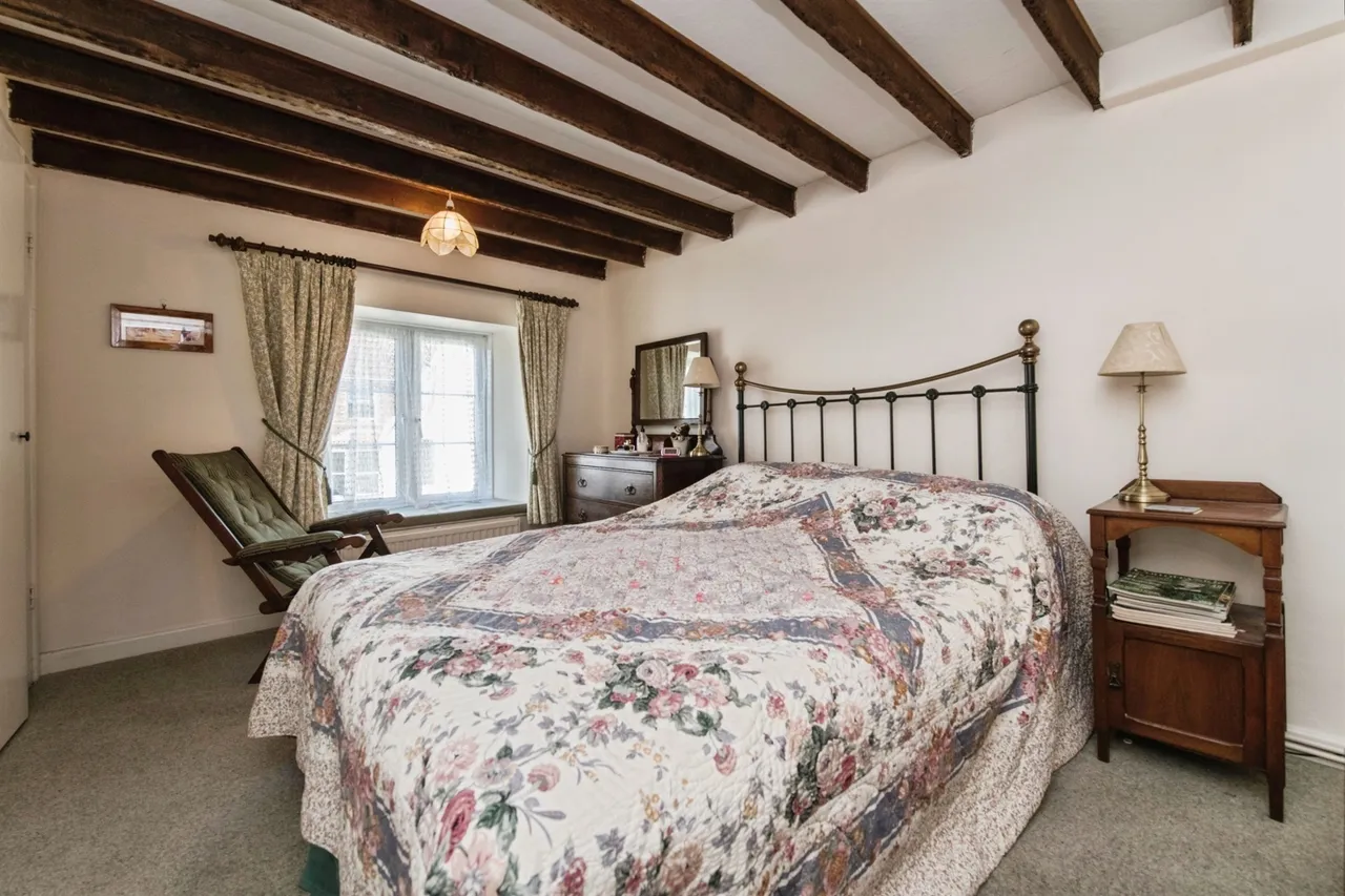 Musbury Road, Axminster, photo 9