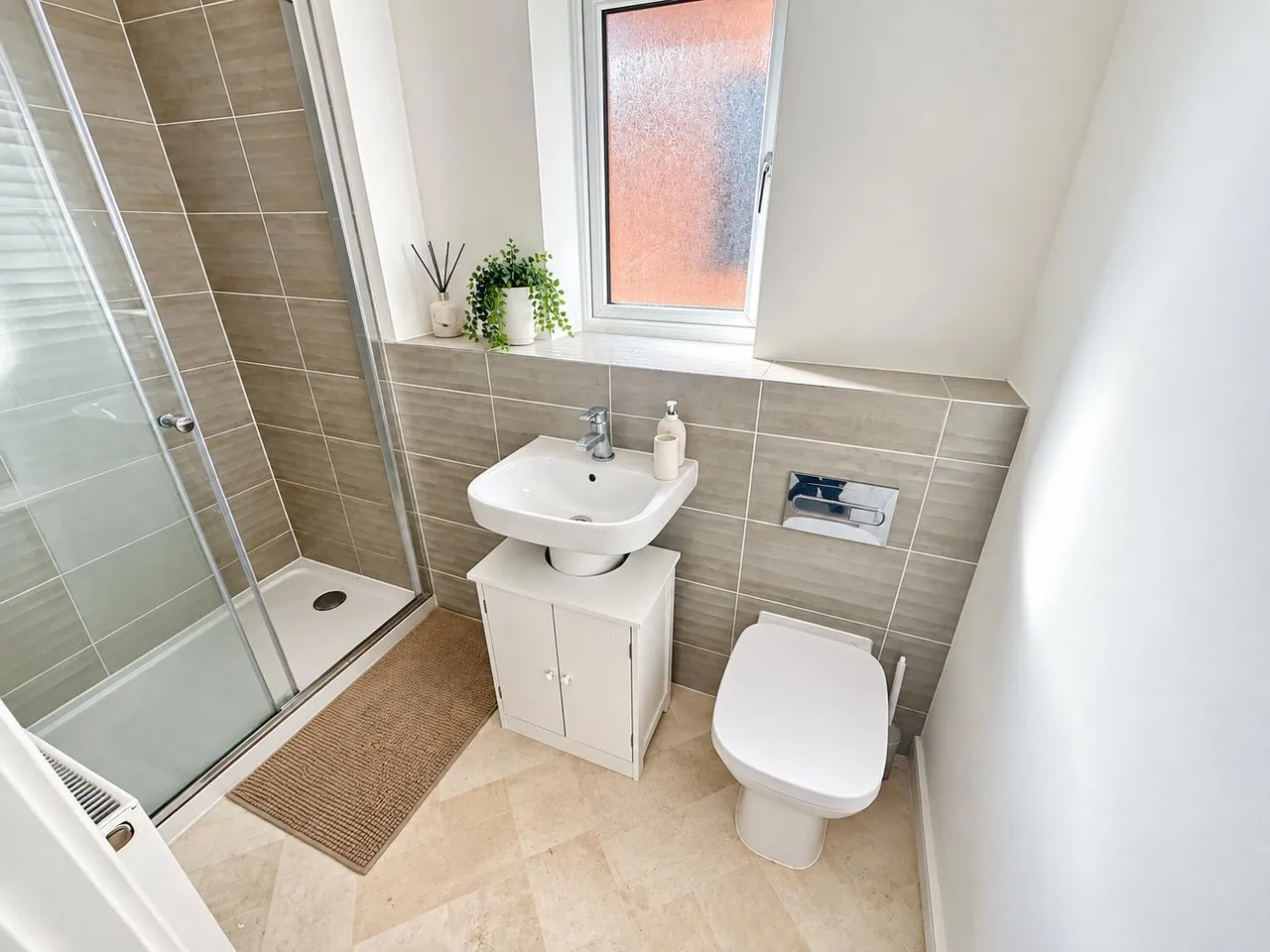 Hilldale, Wigan, WN4, photo 12
