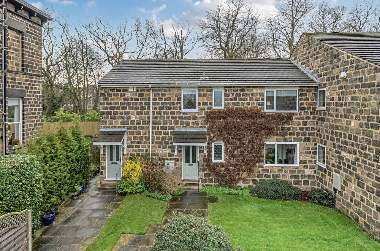 2 bed flat for sale, Queens Road, Harrogate, HG2