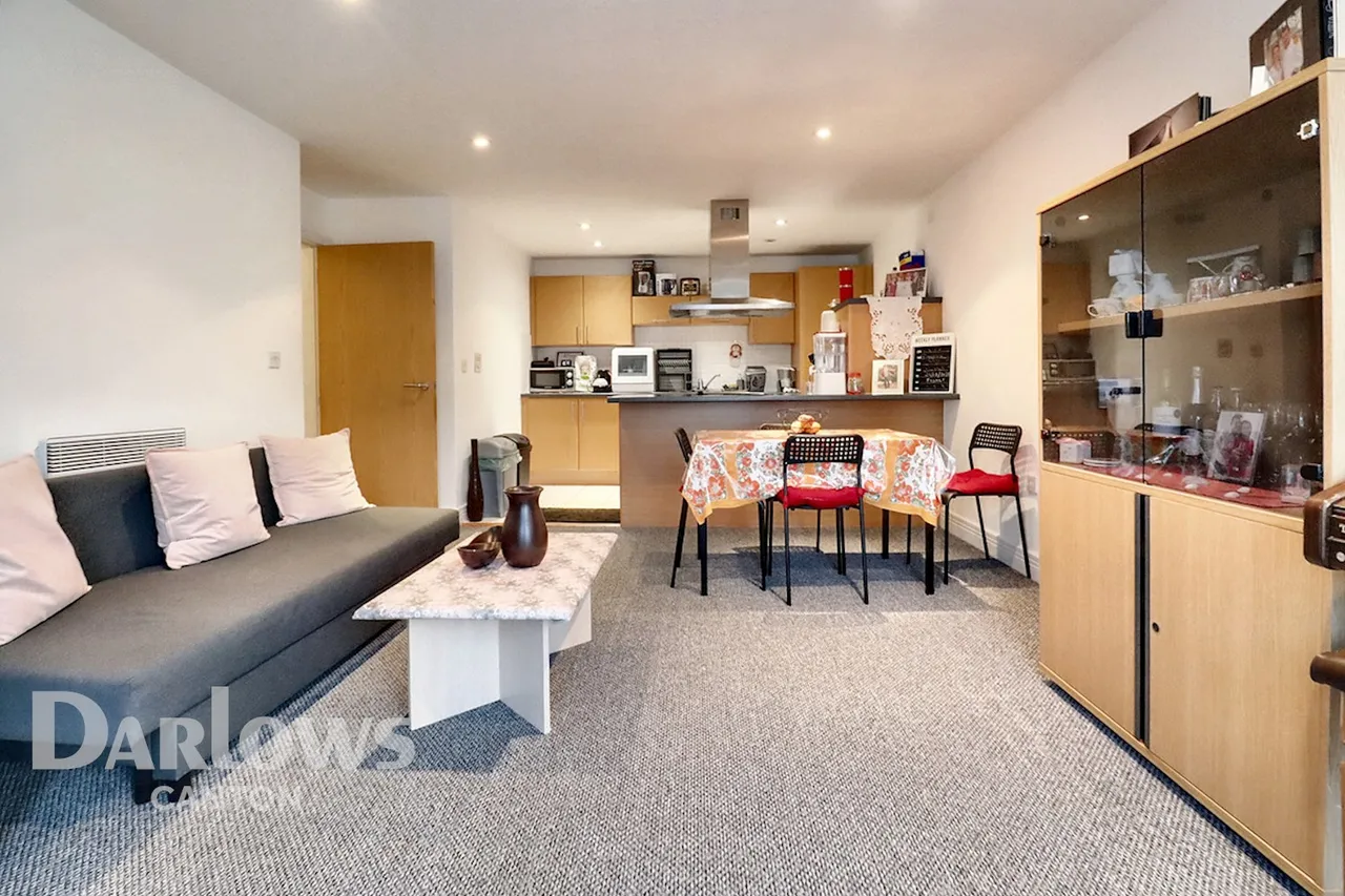 Ferry Court, Cardiff, photo 8