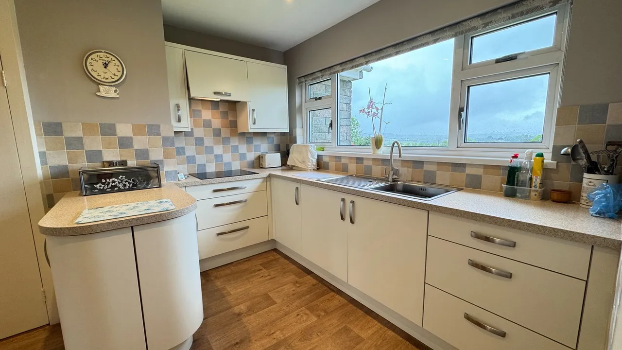 Deer Park Crescent, Tavistock, PL19 9HH, photo 4