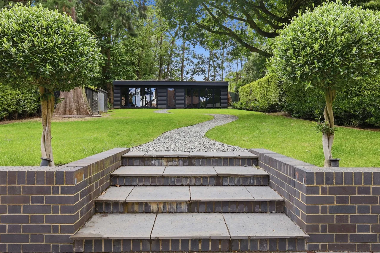 Woodford, IG8, photo 46