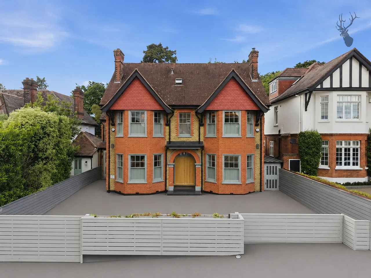 5 bed house for sale, Woodford, IG8