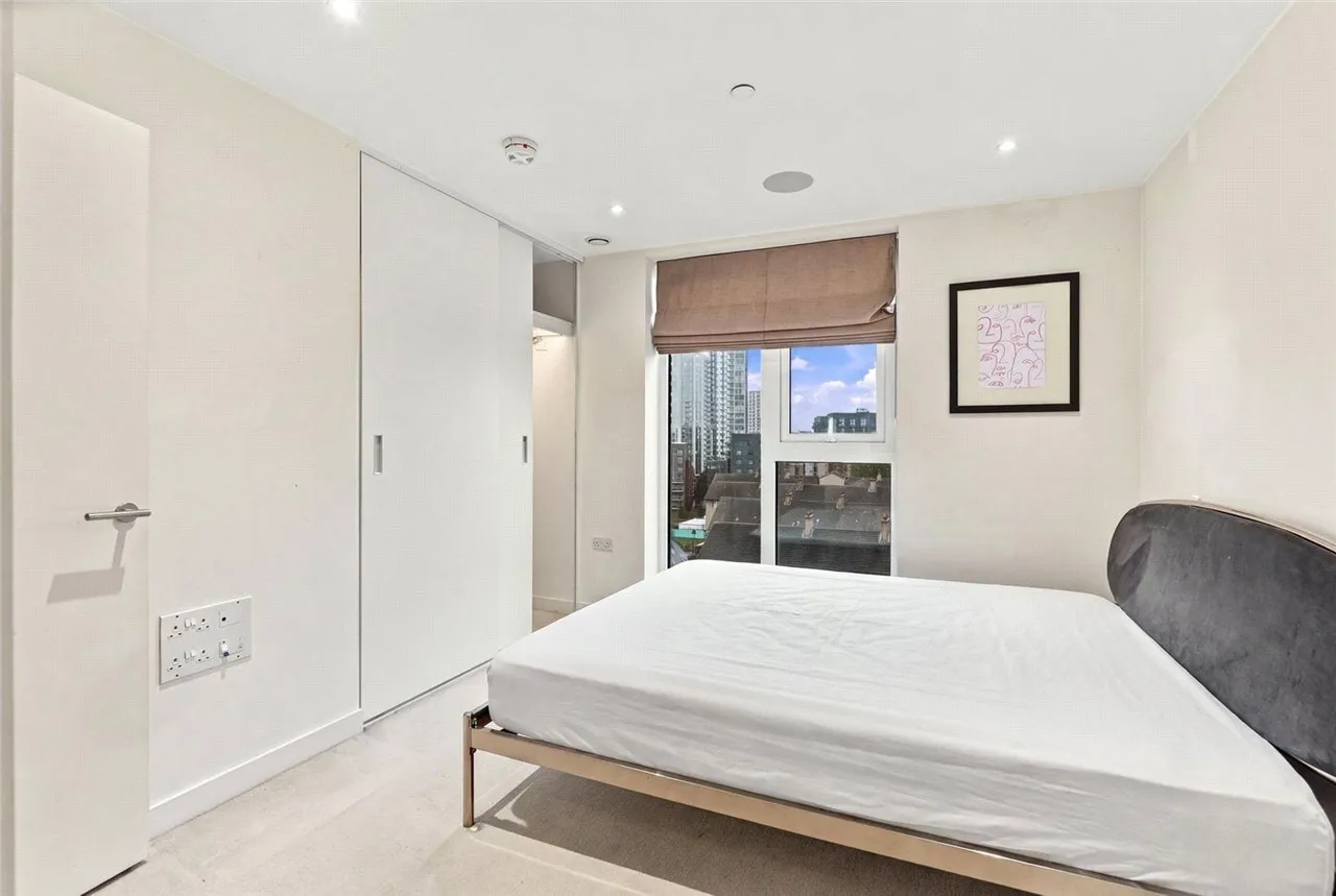 Newnton Close, London, N4, photo 6