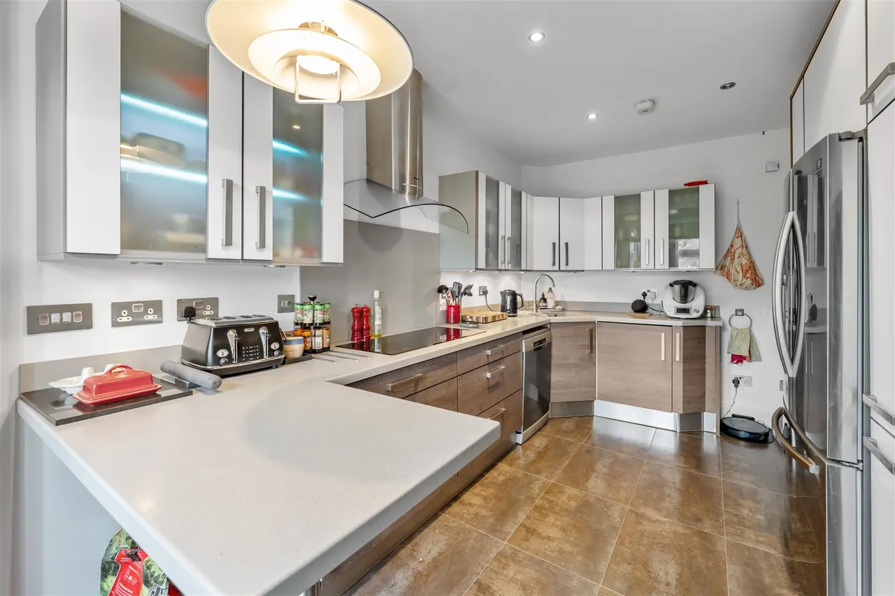 Flat 5 Kelvinside House 2 Beaconsfield Road, Kelvinside, G12 0PW, photo 7