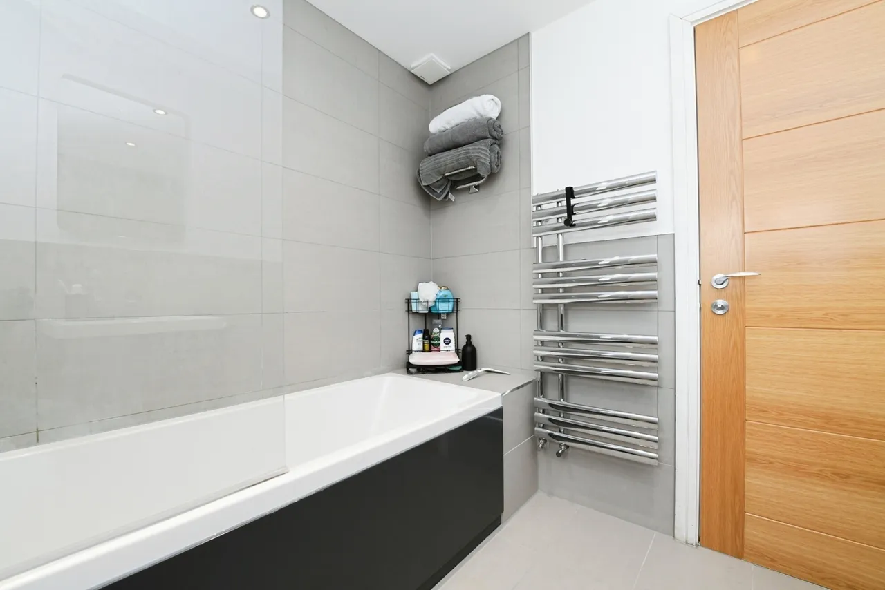 Third Avenue, Chelmsford, Essex, CM1, photo 13