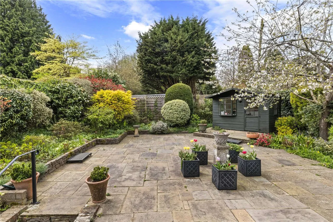 Westcott Street, Westcott, RH4, photo 14