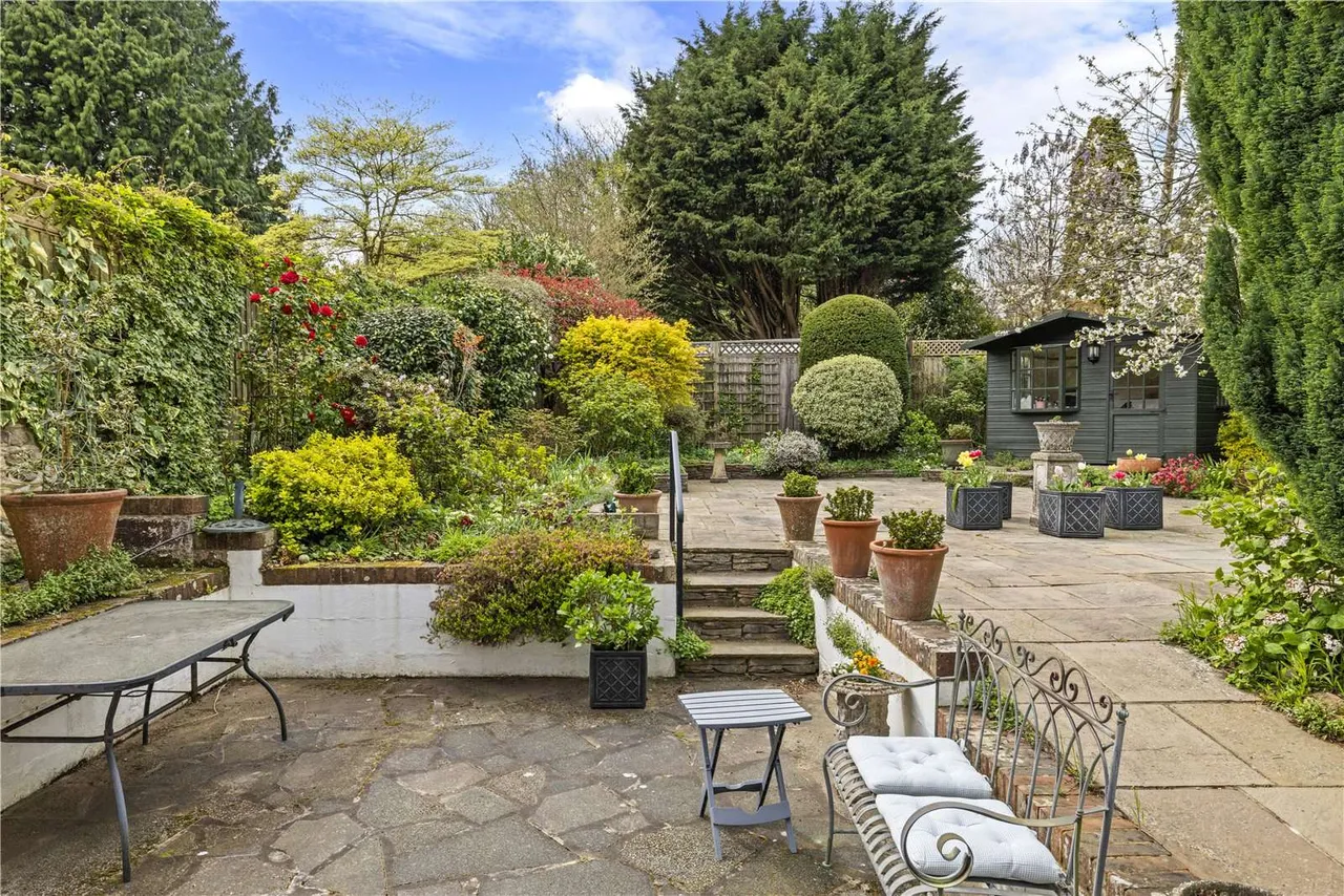 Westcott Street, Westcott, RH4, photo 13