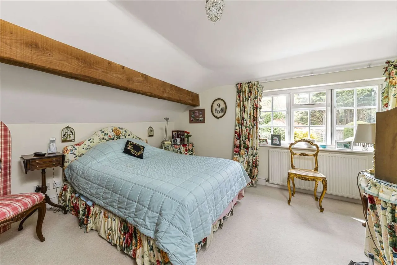 Westcott Street, Westcott, RH4, photo 3