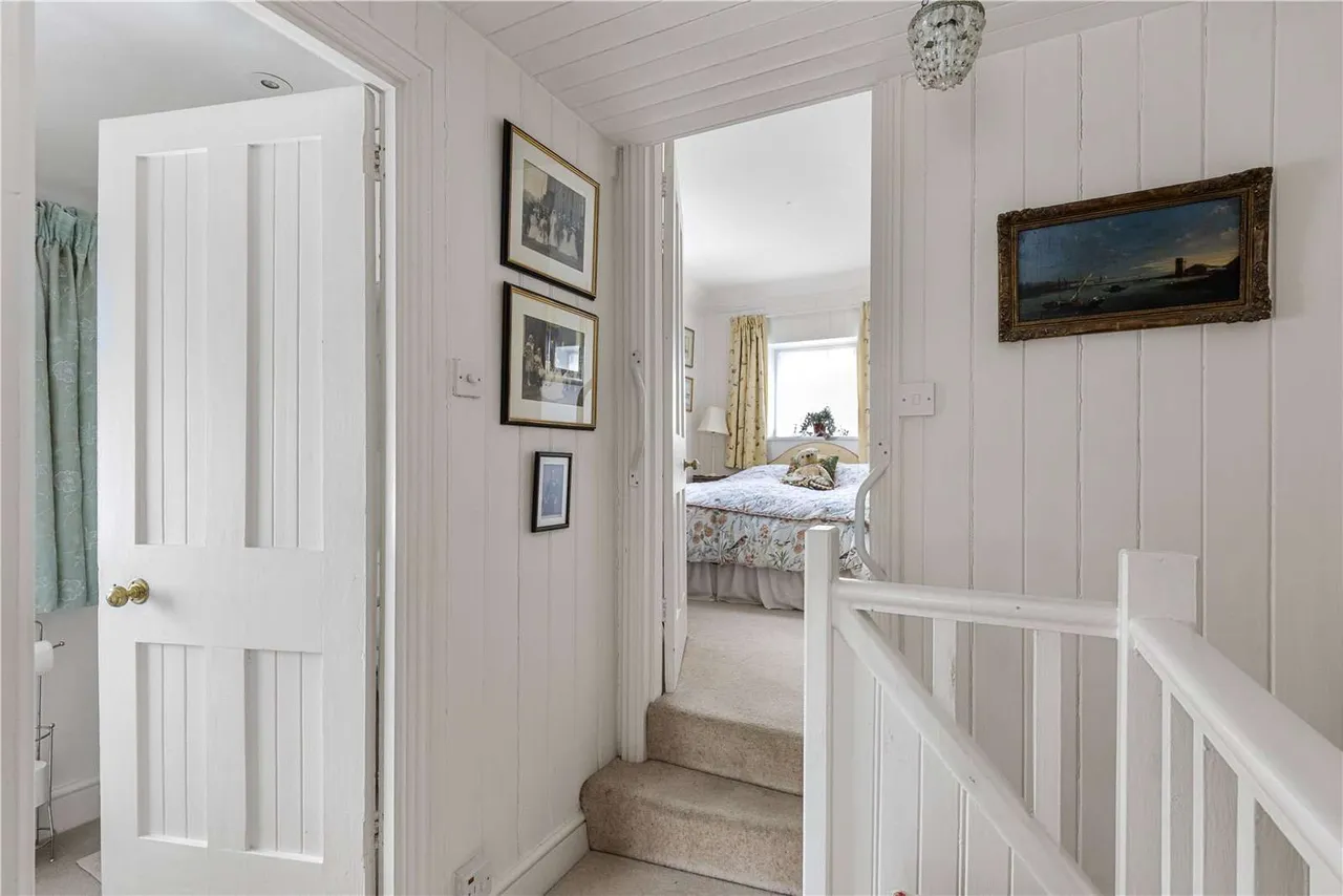 Westcott Street, Westcott, RH4, photo 12