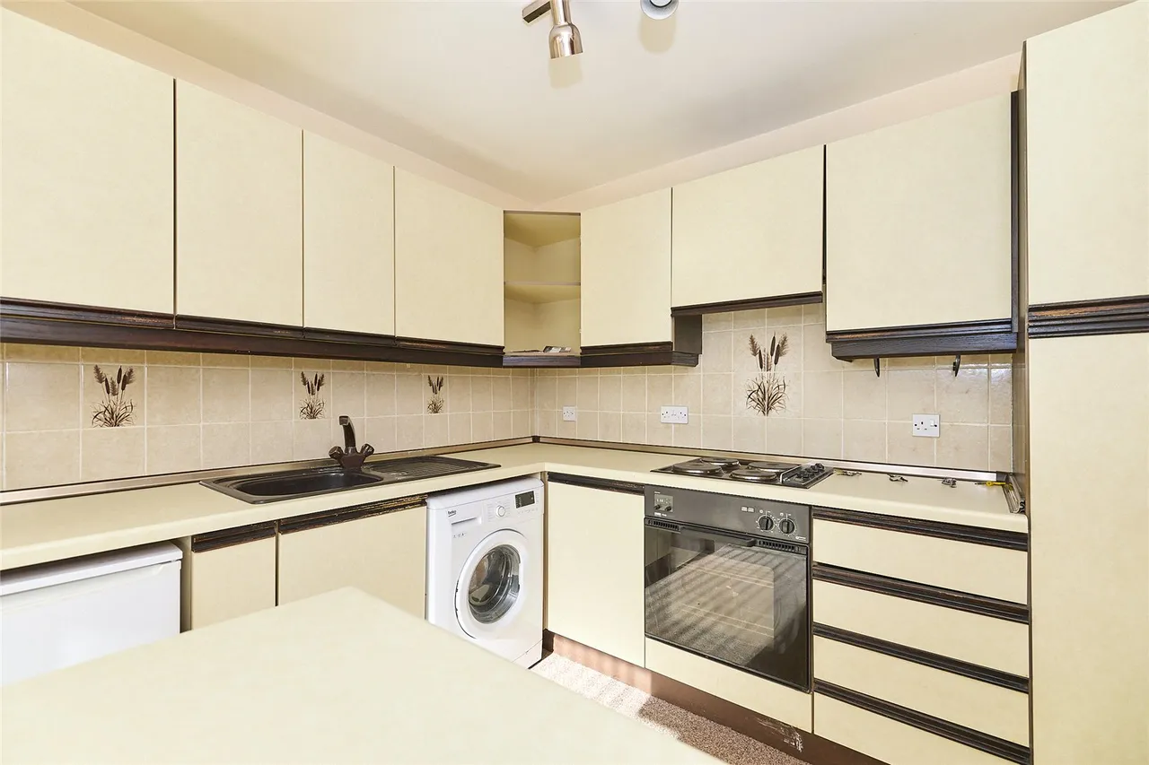 Overton Park, Dyce, AB21, photo 6