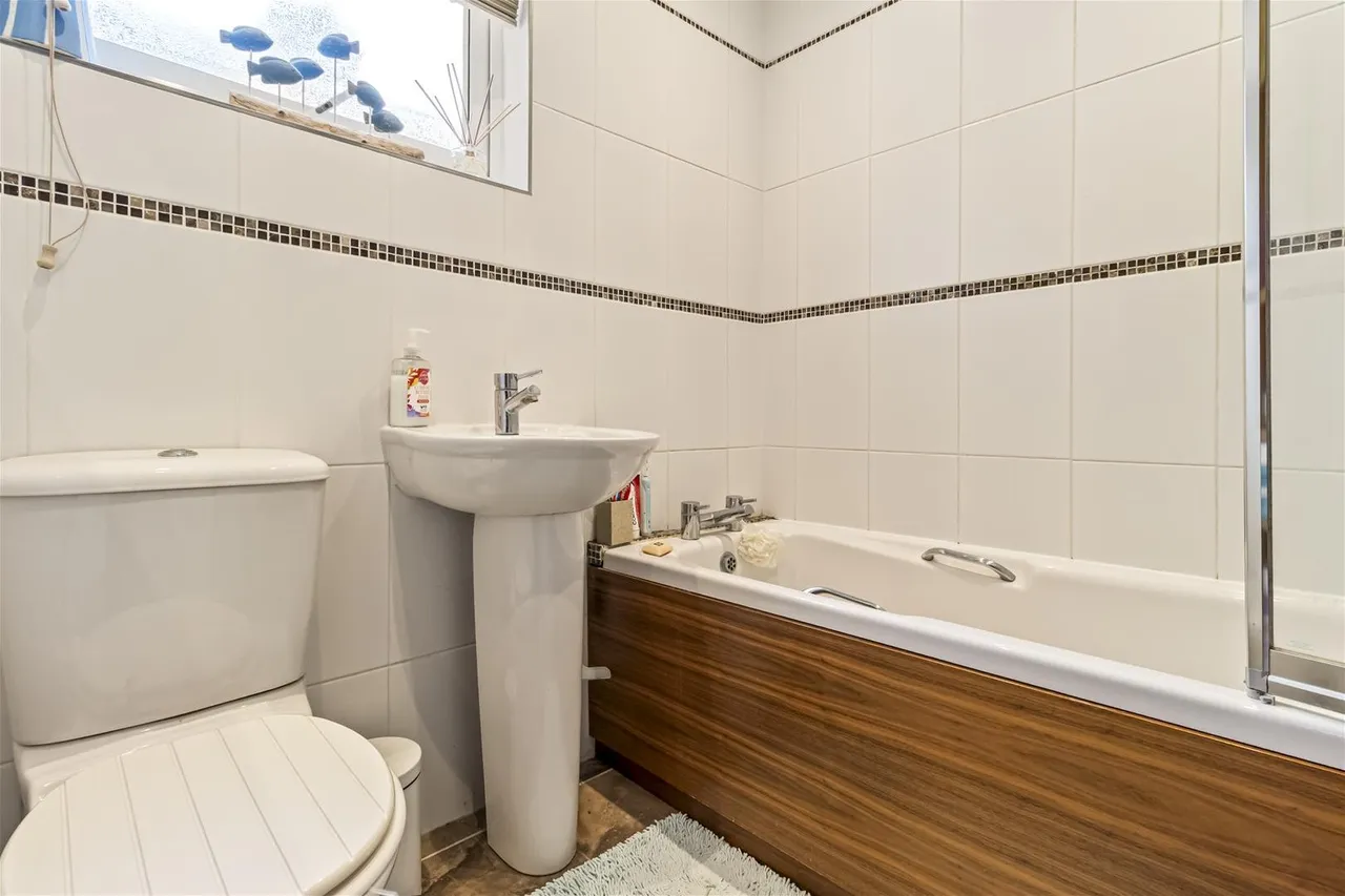 Lanfranc Road, Worthing, photo 11