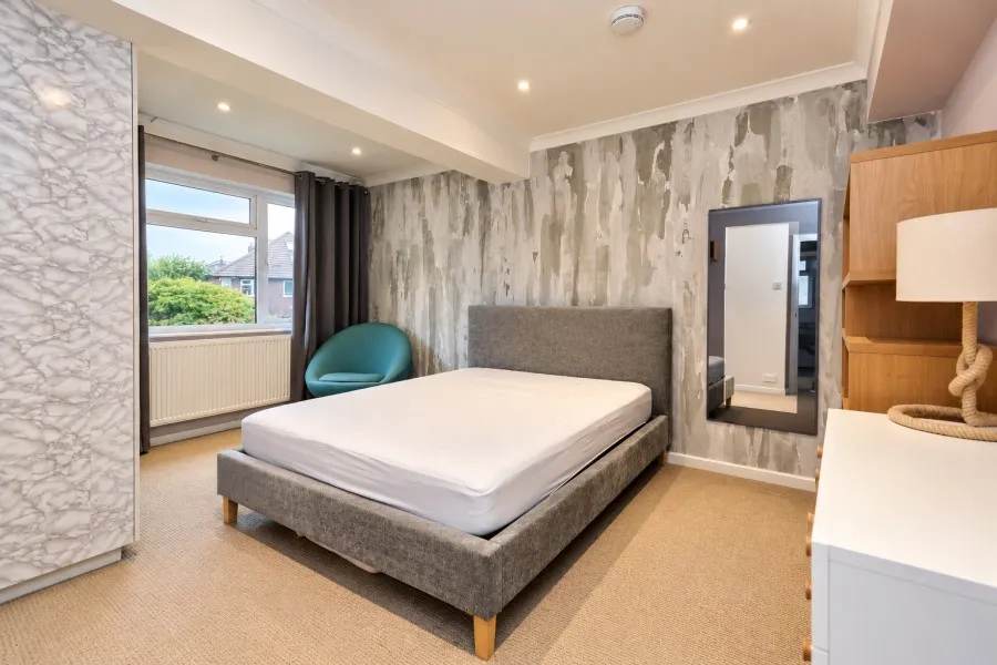 Sugden Road, Thames Ditton, KT7, photo 8