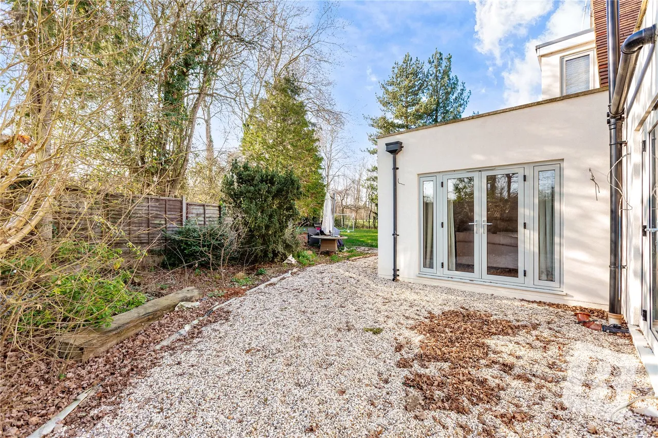 Ashwells Road, Pilgrims Hatch, CM15, photo 38