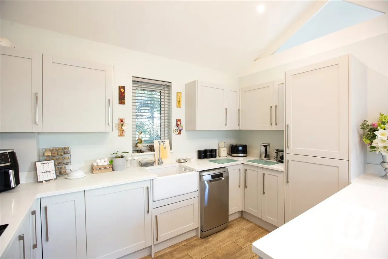 Ashwells Road, Pilgrims Hatch, CM15, photo 29