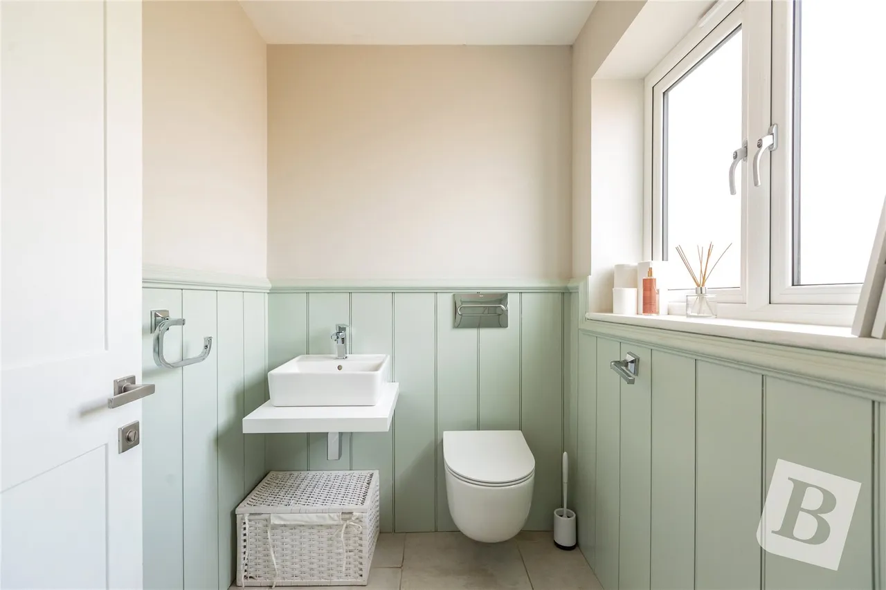 Ashwells Road, Pilgrims Hatch, CM15, photo 15