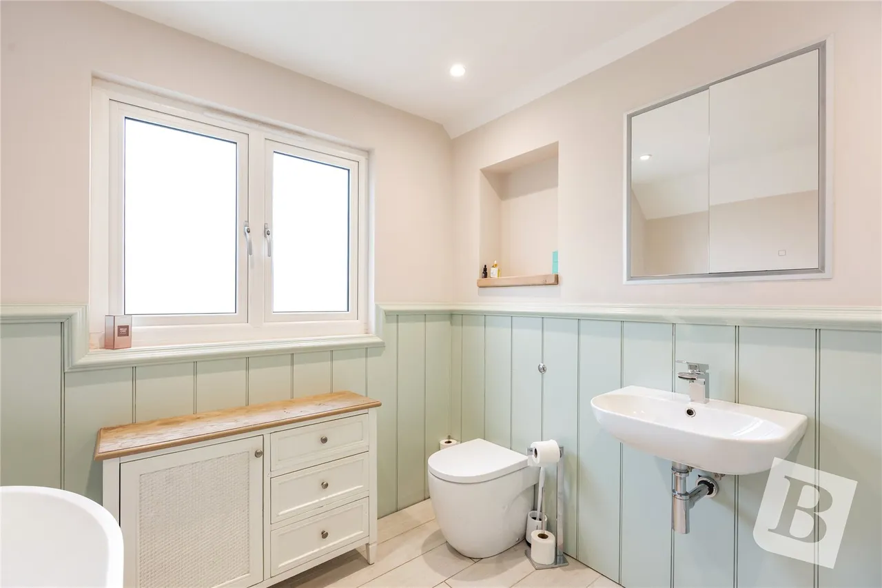 Ashwells Road, Pilgrims Hatch, CM15, photo 22