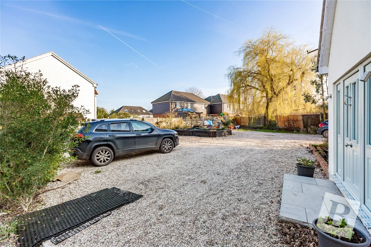 Ashwells Road, Pilgrims Hatch, CM15, photo 44
