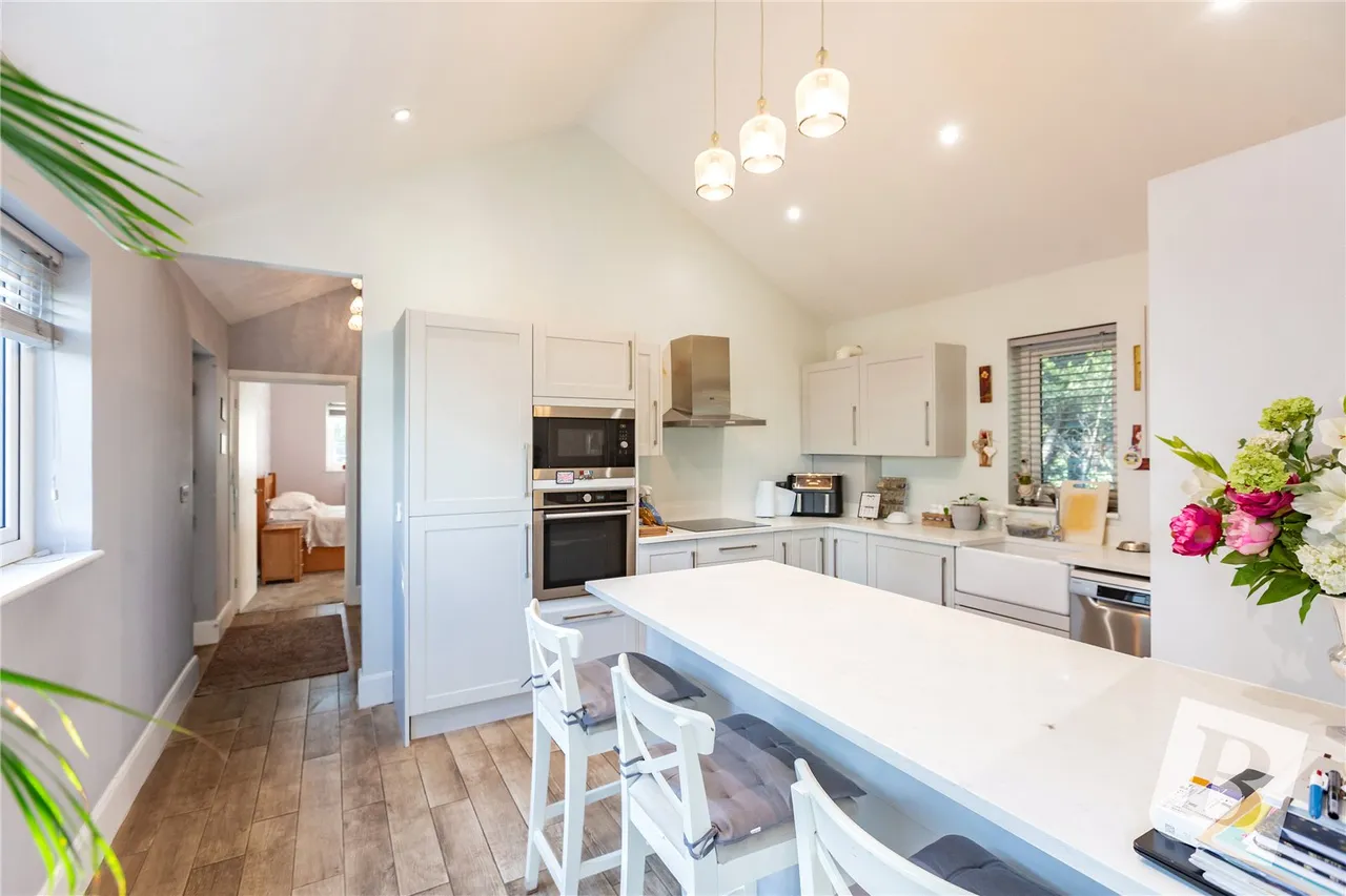Ashwells Road, Pilgrims Hatch, CM15, photo 27