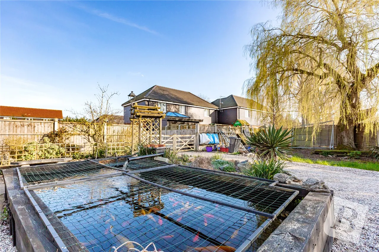 Ashwells Road, Pilgrims Hatch, CM15, photo 35