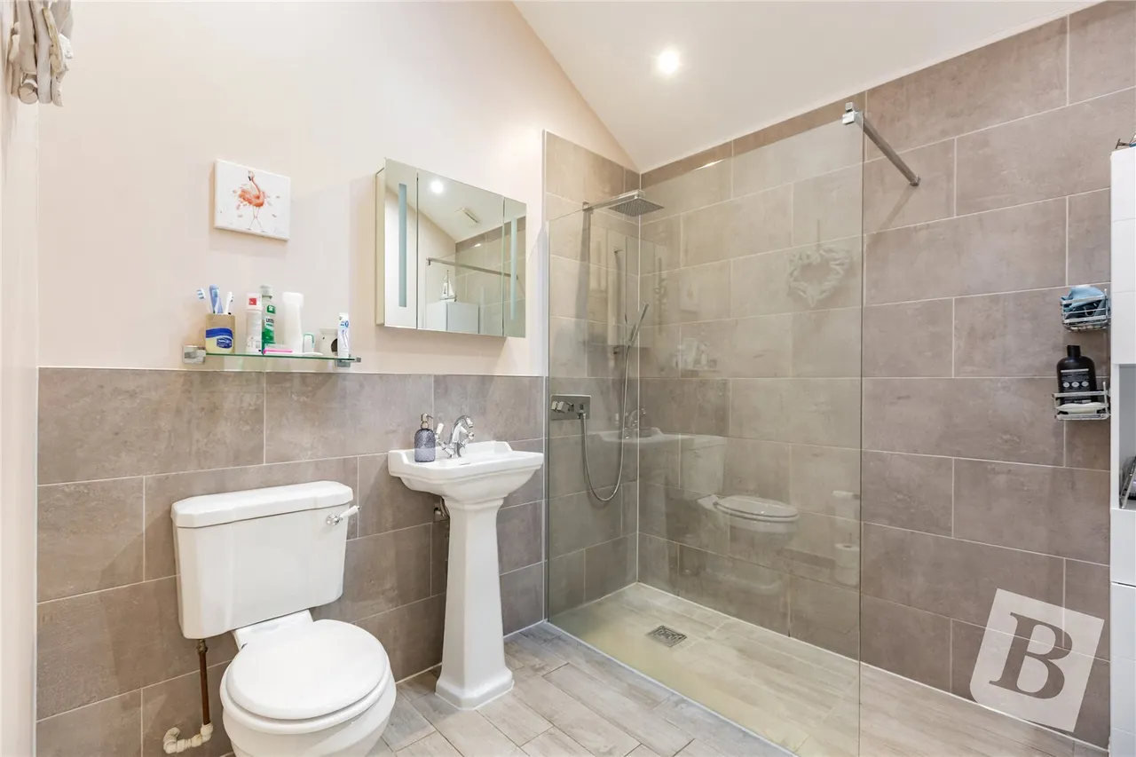 Ashwells Road, Pilgrims Hatch, CM15, photo 32