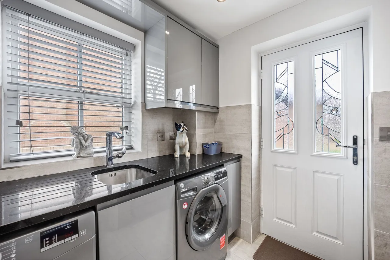 Masefield Drive, Winwick, Warrington, Warrington, WA2 8XH, photo 17