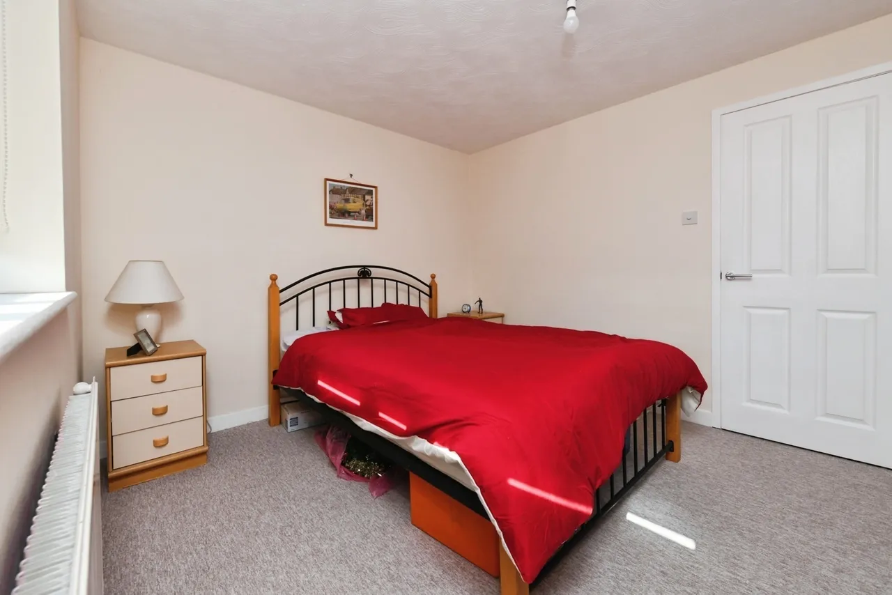 Rosewood Lane, Shoeburyness, Southend-on-Sea, Essex, SS3, photo 10