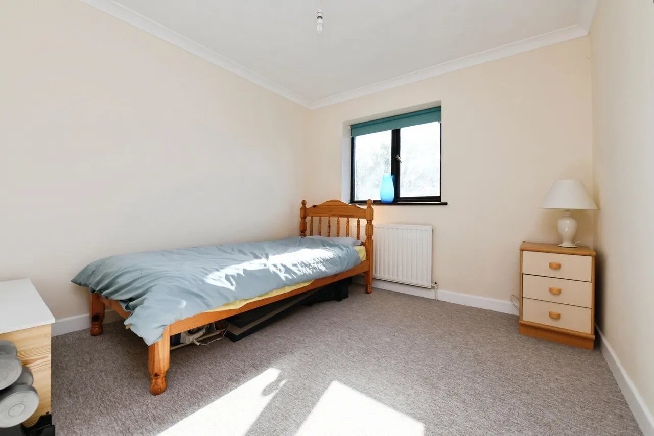 Rosewood Lane, Shoeburyness, Southend-on-Sea, Essex, SS3, photo 11